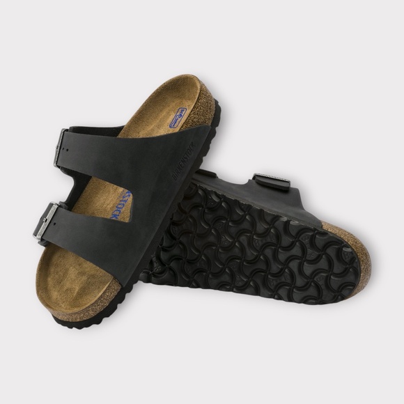Unisex Birkenstock Arizona BS Slide Sandals, Black Oiled Leather. 0752481 main image 4